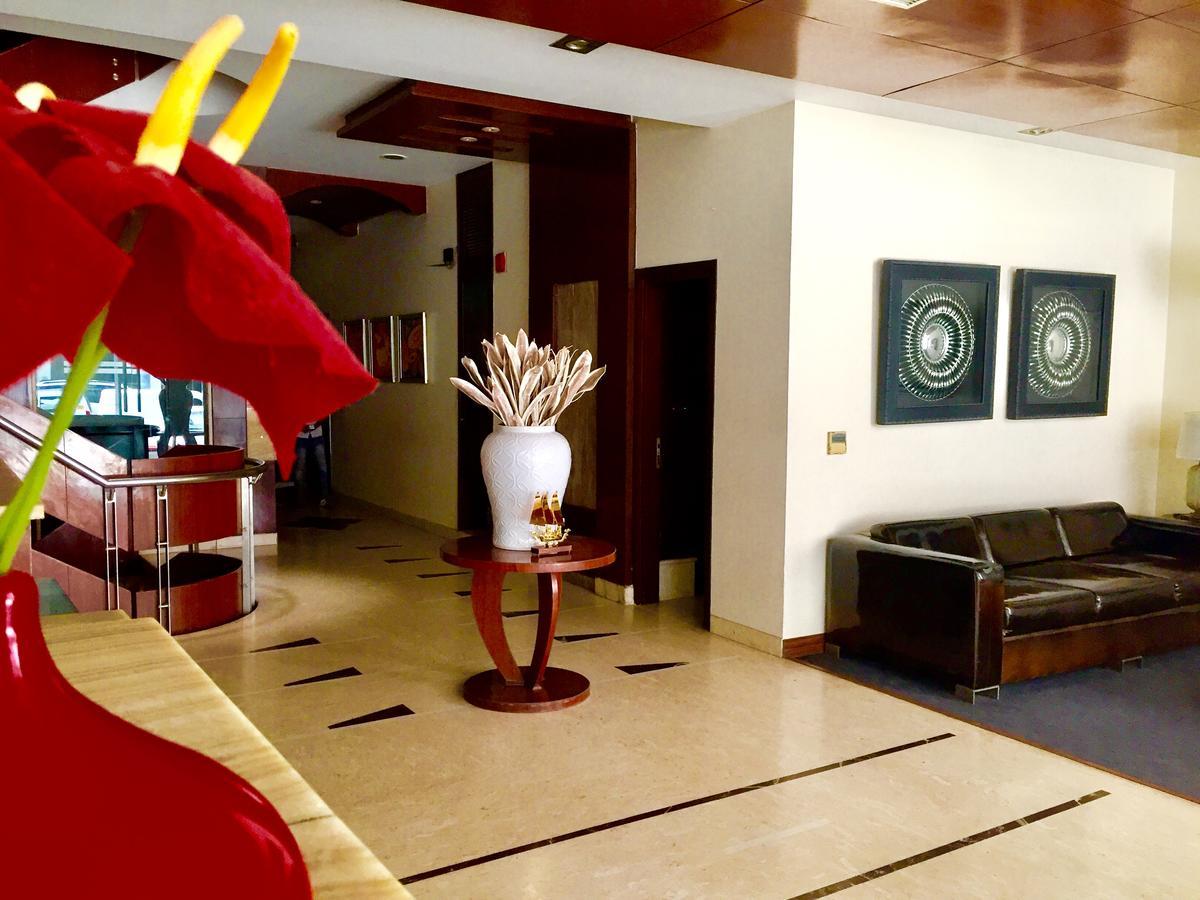 Hotel Aura New Delhi Exterior foto