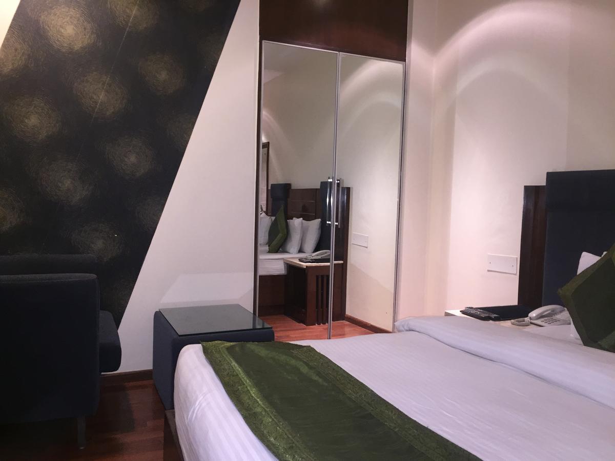 Hotel Aura New Delhi Exterior foto