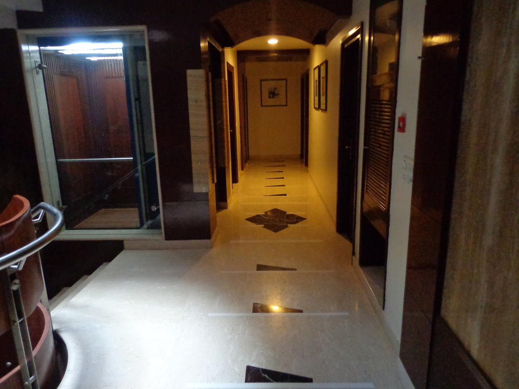 Hotel Aura New Delhi Exterior foto