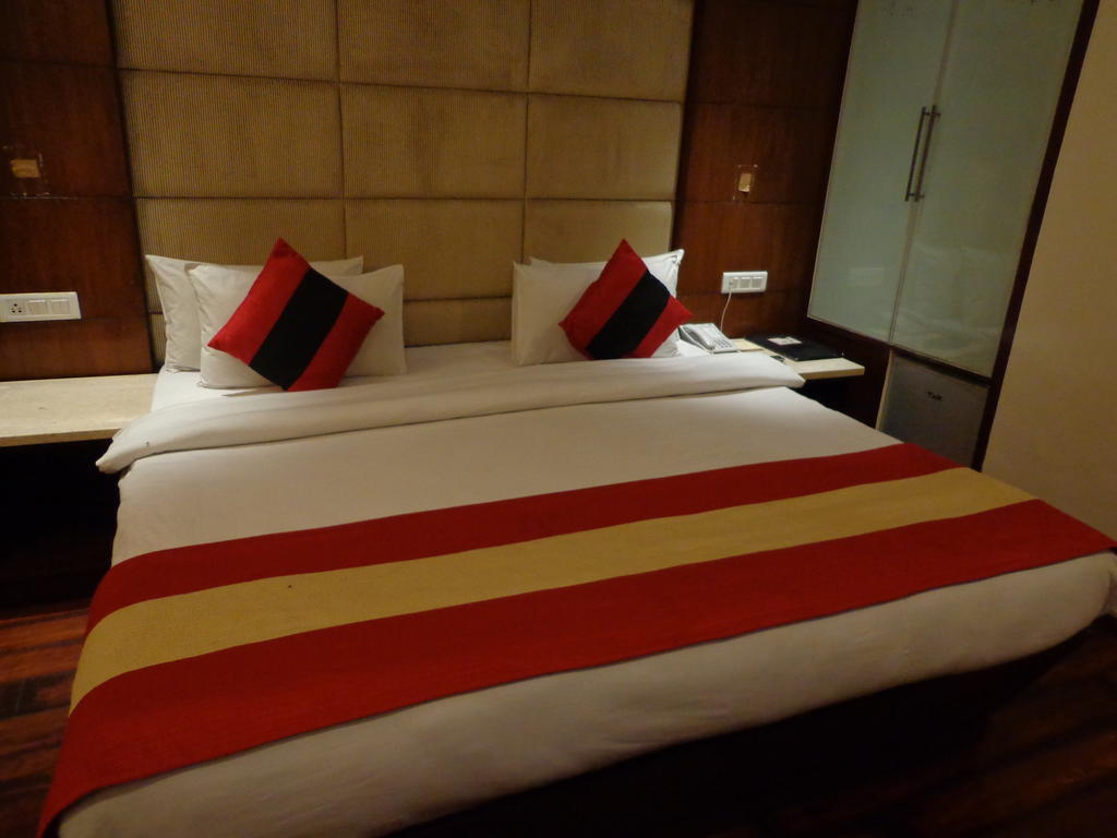 Hotel Aura New Delhi Exterior foto